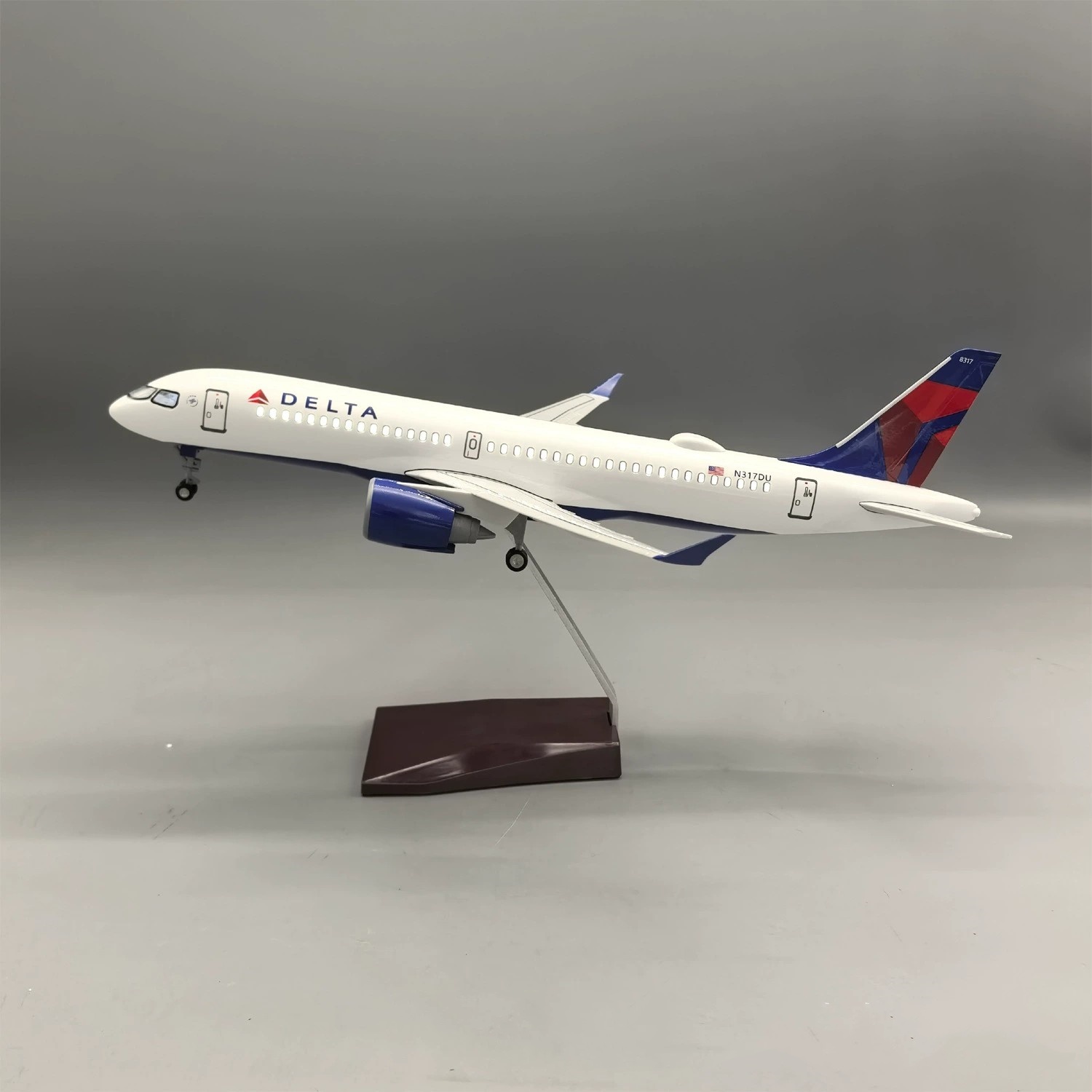 ชุดโมเดลเครื่องบินพลาสติกแอร์บ - Model Airplane Plastic บทวิจารณ์และราคา