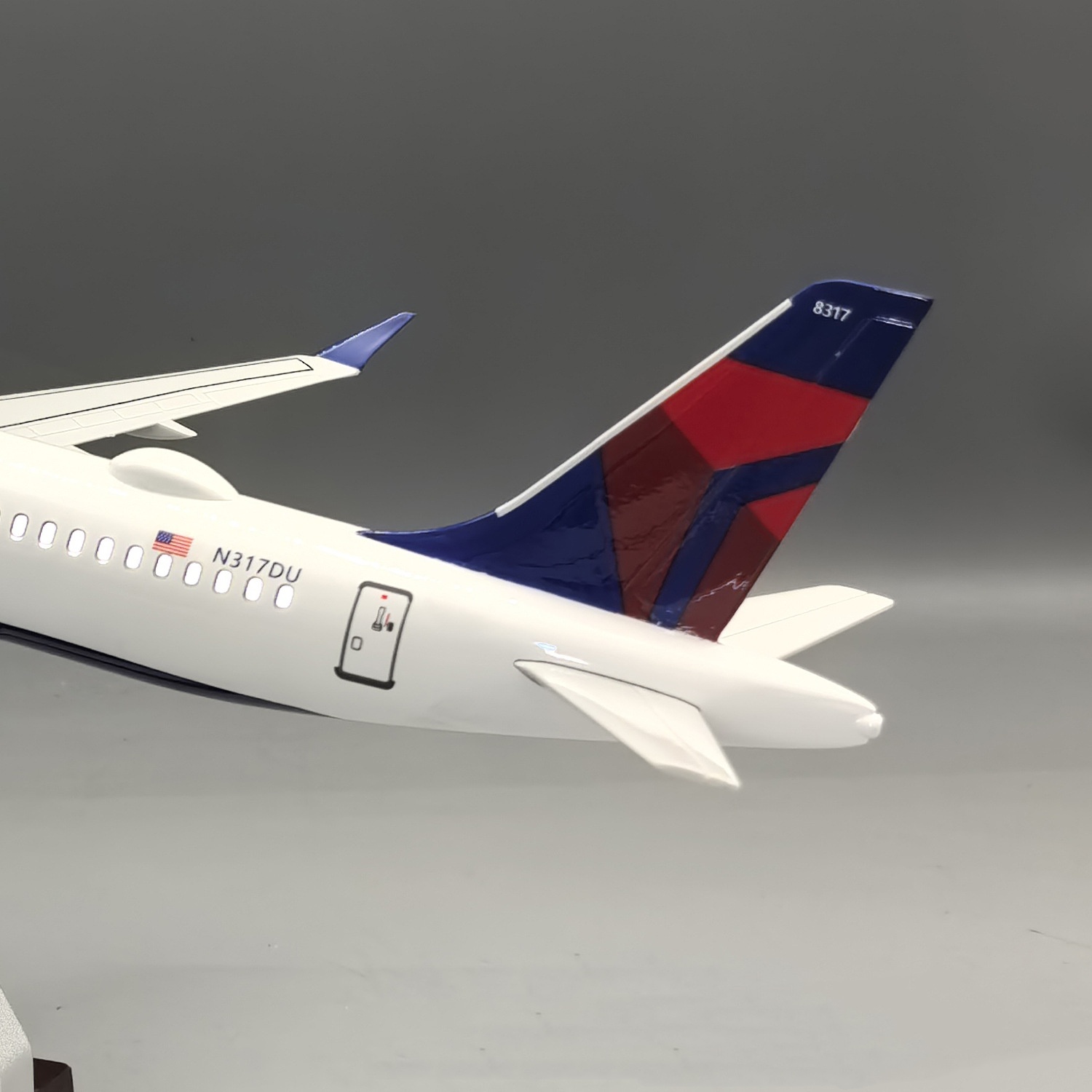 ชุดโมเดลเครื่องบินพลาสติกแอร์บ - Model Airplane Plastic บทวิจารณ์และราคา